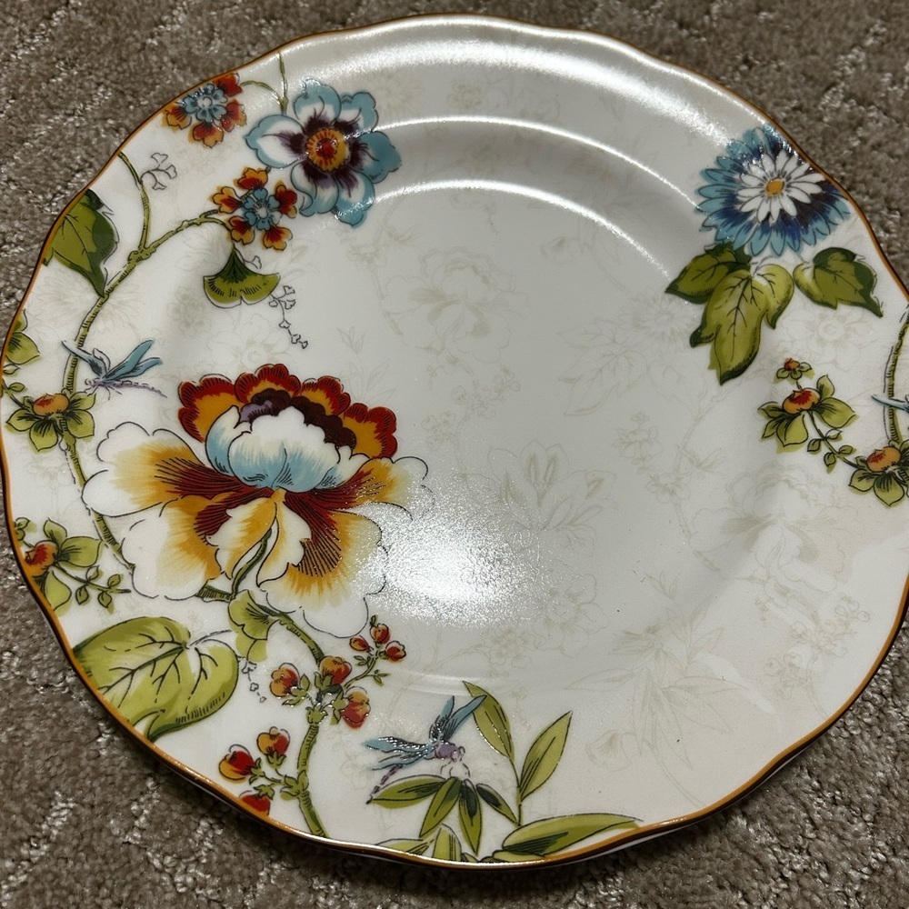 222 Fifth BELLA VISTA 11” Dinner Plate Floral Pattern